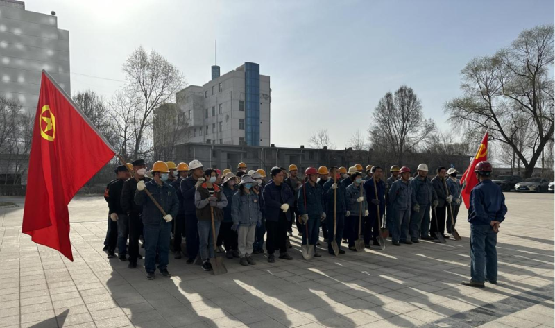 物產(chǎn)工投公司基層黨支部和公司團(tuán)支部聯(lián)合開展&ldquo;共筑家園 正植有你&rdquo;主題黨日、團(tuán)日活動