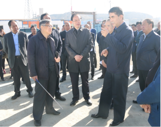 省委副書記、省長王建軍等領(lǐng)導(dǎo)一行視察海東工業(yè)園區(qū)臨空綜合經(jīng)濟(jì)園