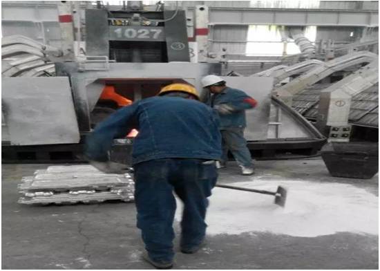 加強(qiáng)法治觀念、保障安全生產(chǎn)  嚴(yán)抓細(xì)管助推電解鋁安全生產(chǎn)新局面